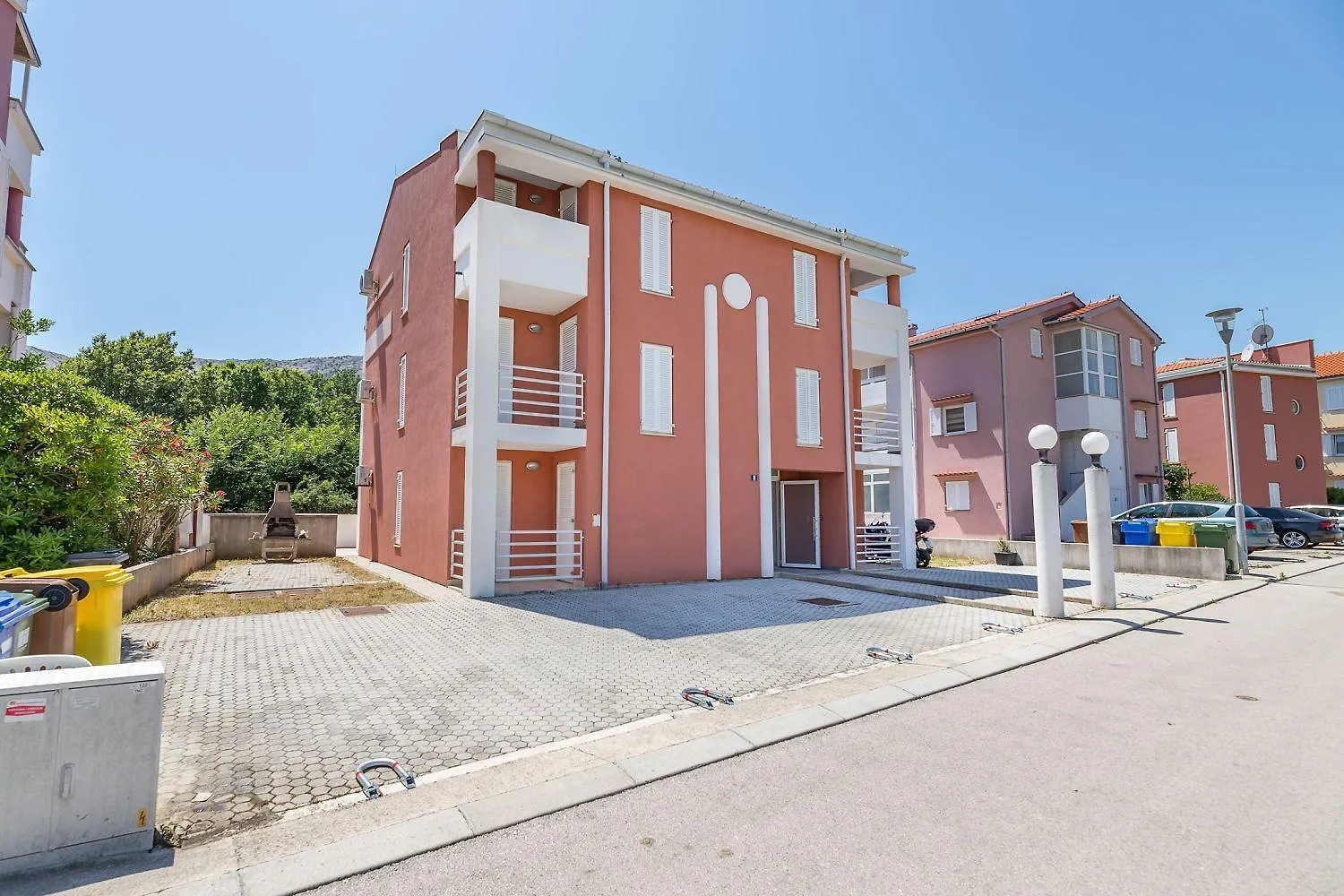 Apartment Moderne Unterkunft Nur 450 Meter Zum Meer Baska