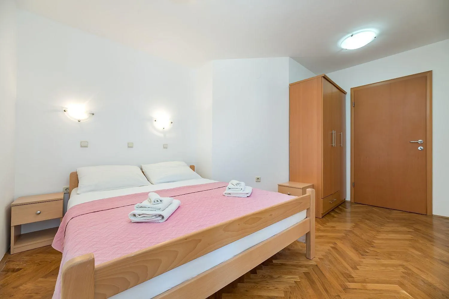 Moderne Unterkunft Nur 450 Meter Zum Meer Baska  Apartment Baska (Krk)
